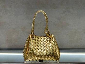 BOTTEGA VENETA Andioma parachute 6010