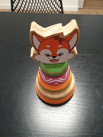 Tour d'anneaux à empiler Renard