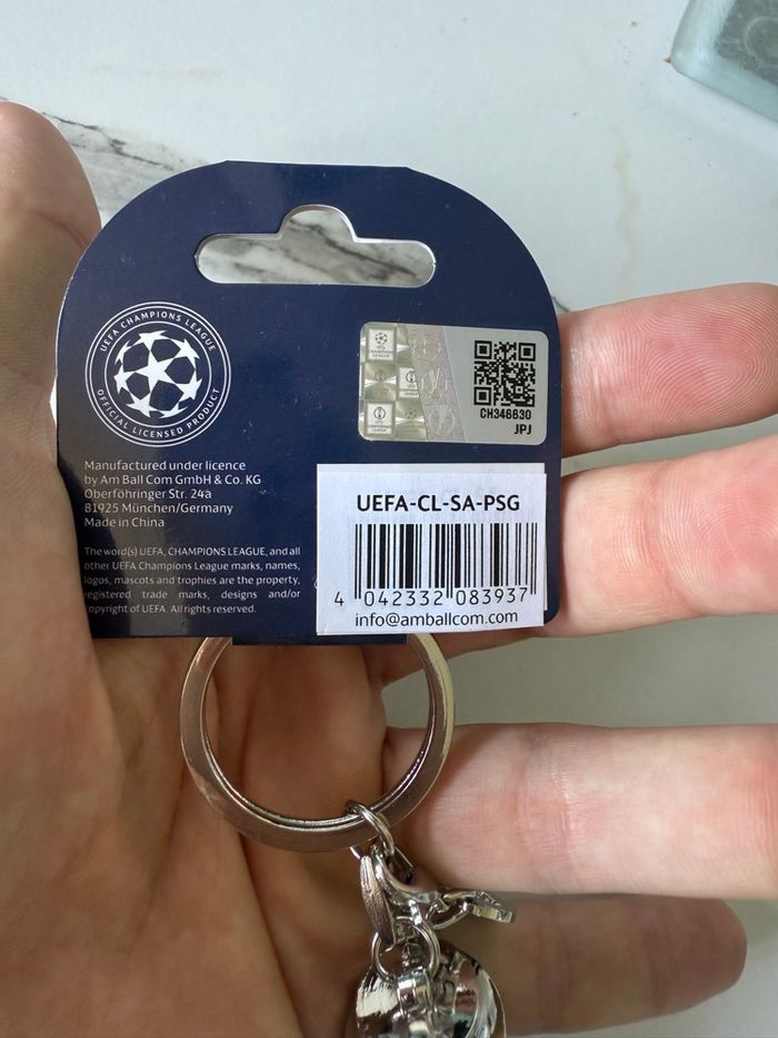 Porte-clés officiel PSG – Édition Limitée Vainqueur Ligue des Champions 🏆 - photo numéro 4