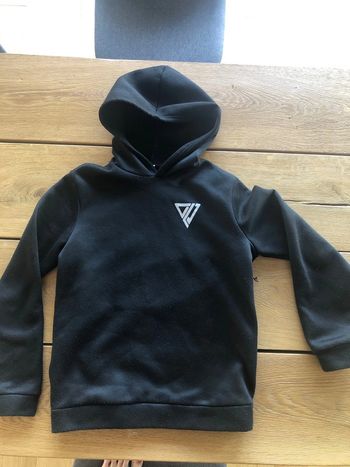 Sweat léger avec capuche