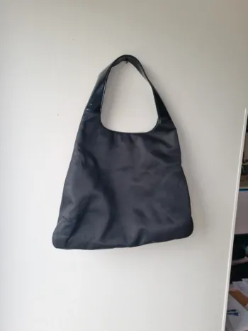 sac a main noir GAP