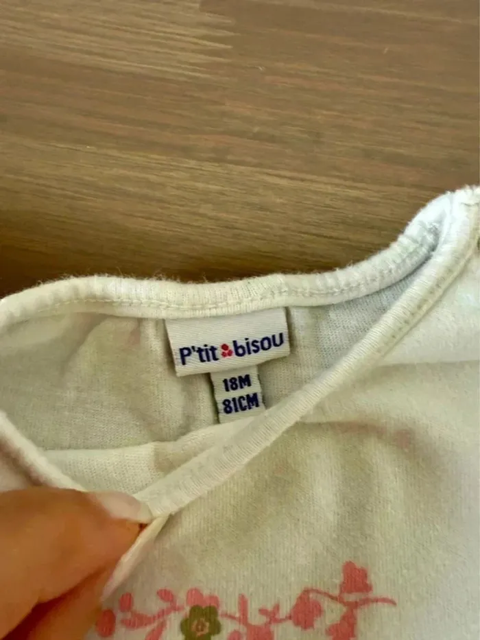 Tshirt blanc bébé P’tit Bisous 18M 81CM - photo numéro 2