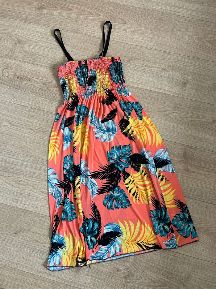 Robe d’été à bretelles taille XL/XXL jamais portée (taille petit) - photo numéro 7