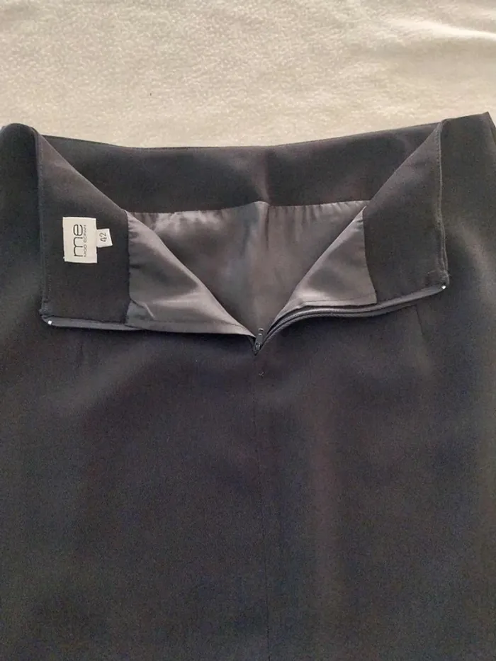 Jupe droite noire T40/42 - photo numéro 5