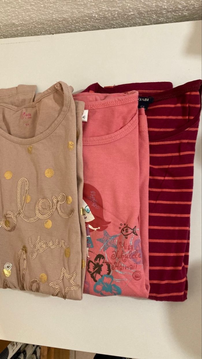 Lot de 3 T-shirts fille 12 ans (taille plutôt 10 ans)