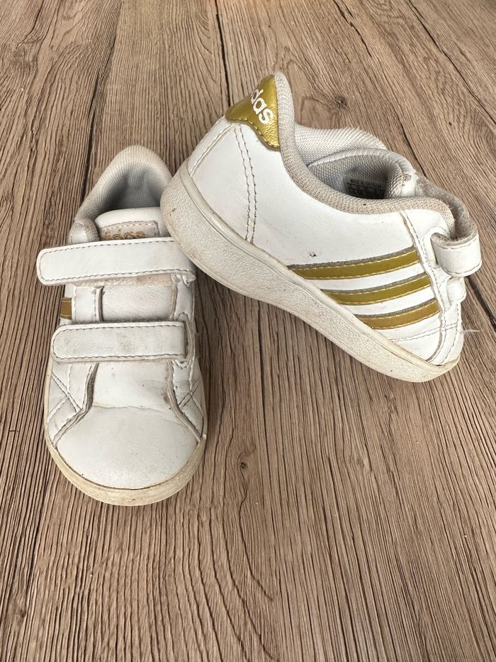 Chaussure adidas enfant