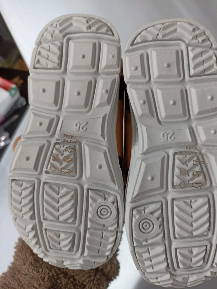 Basket taille 25 - photo numéro 3