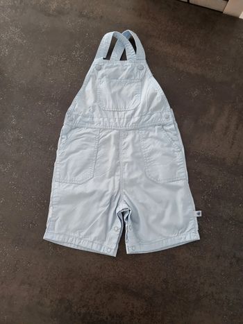 Salopette courte Petit Bateau en 24 mois