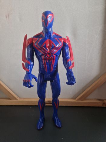 Figurine hasbro spiderman 2052