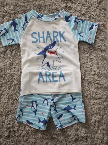 Ensemble maillot de bain taille 110 cm