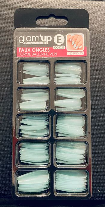 Faux ongles neuf