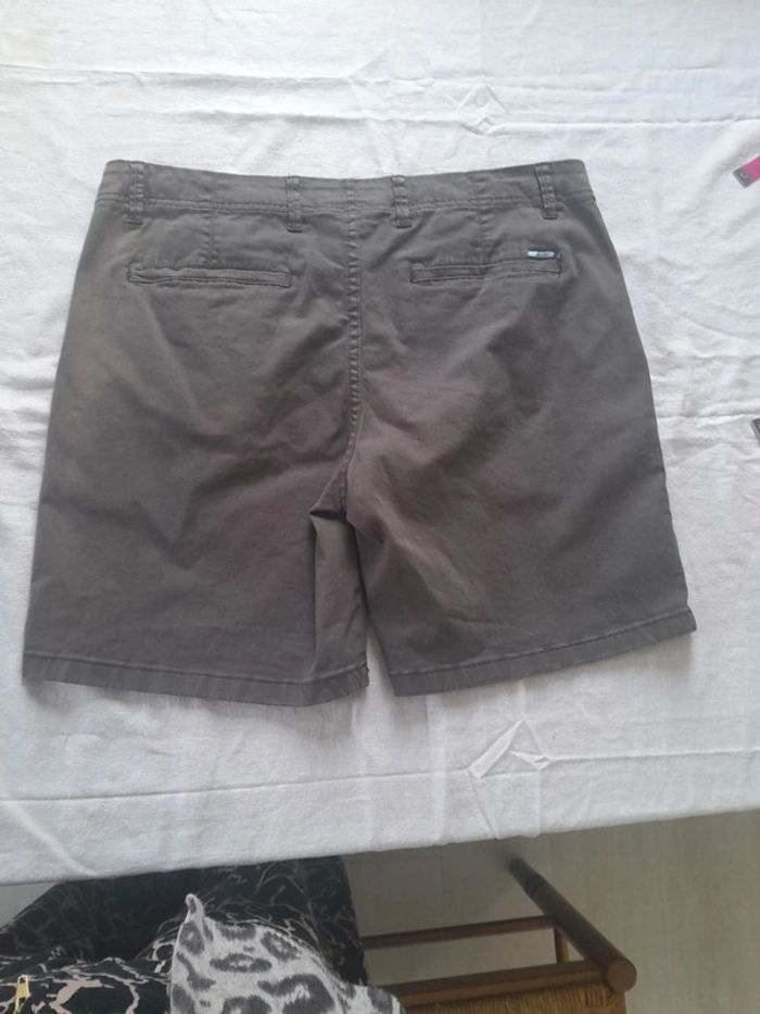 Short Jost - photo numéro 2