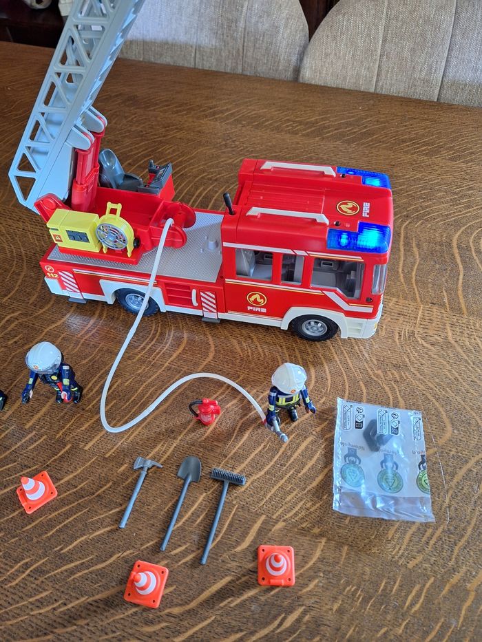 Playmobil camion pompier 9463 - photo numéro 2
