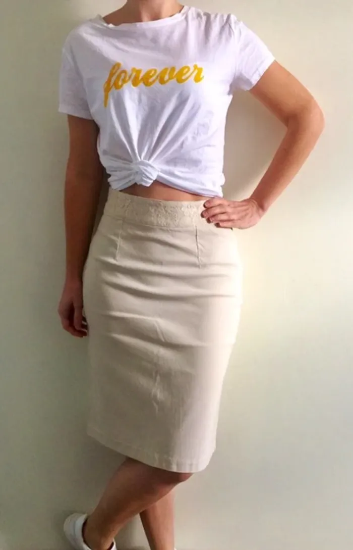 Jupe crayon beige taille haute