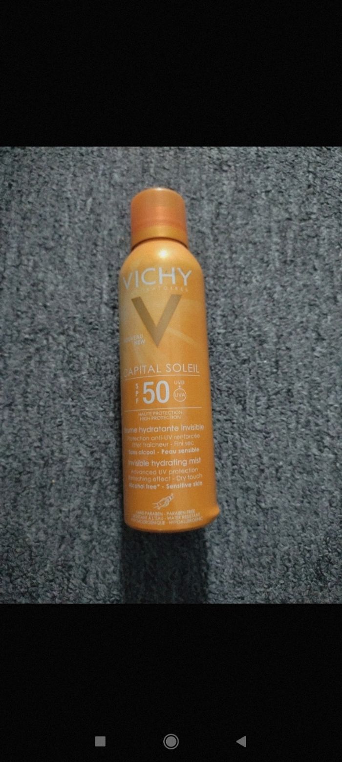 Vichy spray solaire