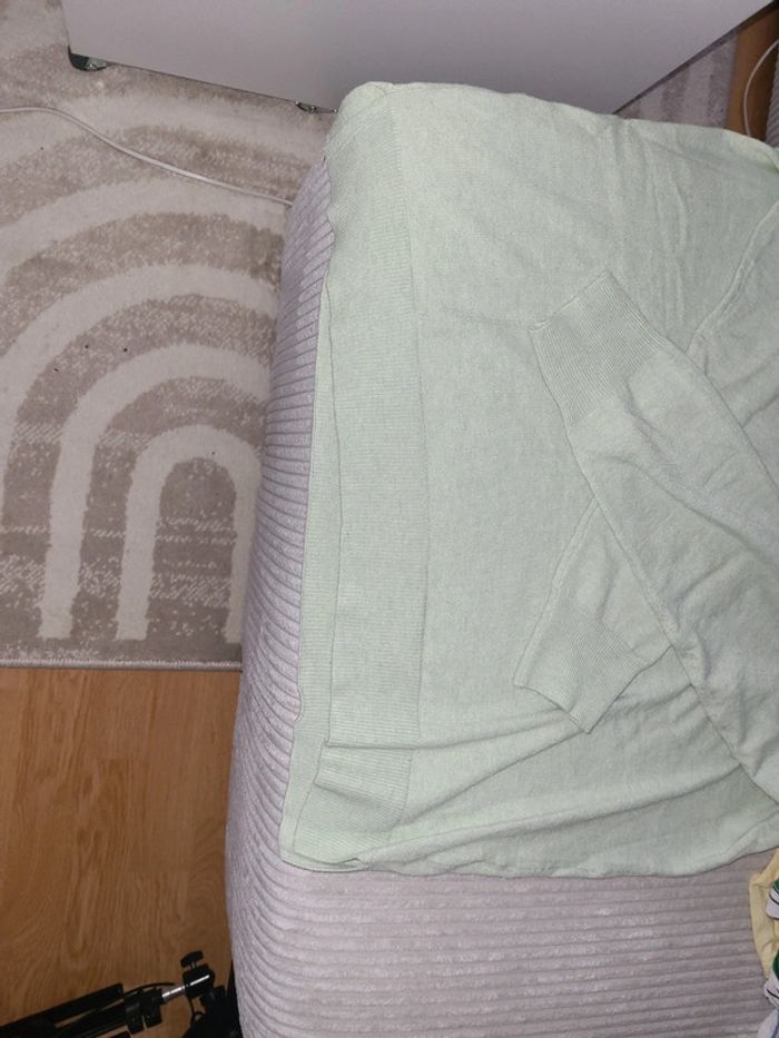 Pull vert - photo numéro 3