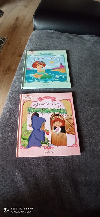 2 livres collection Charlotte aux fraises