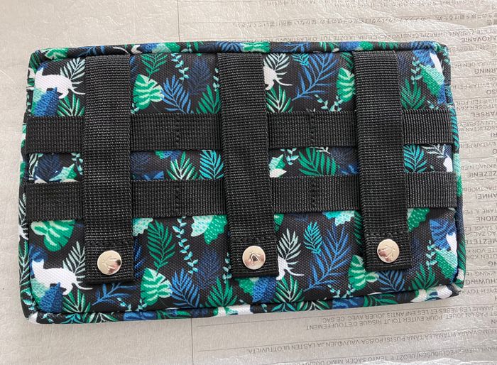 Pochette avant medium SPA - photo numéro 4