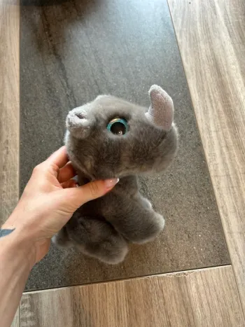 Peluche rhinocéros pet jes world