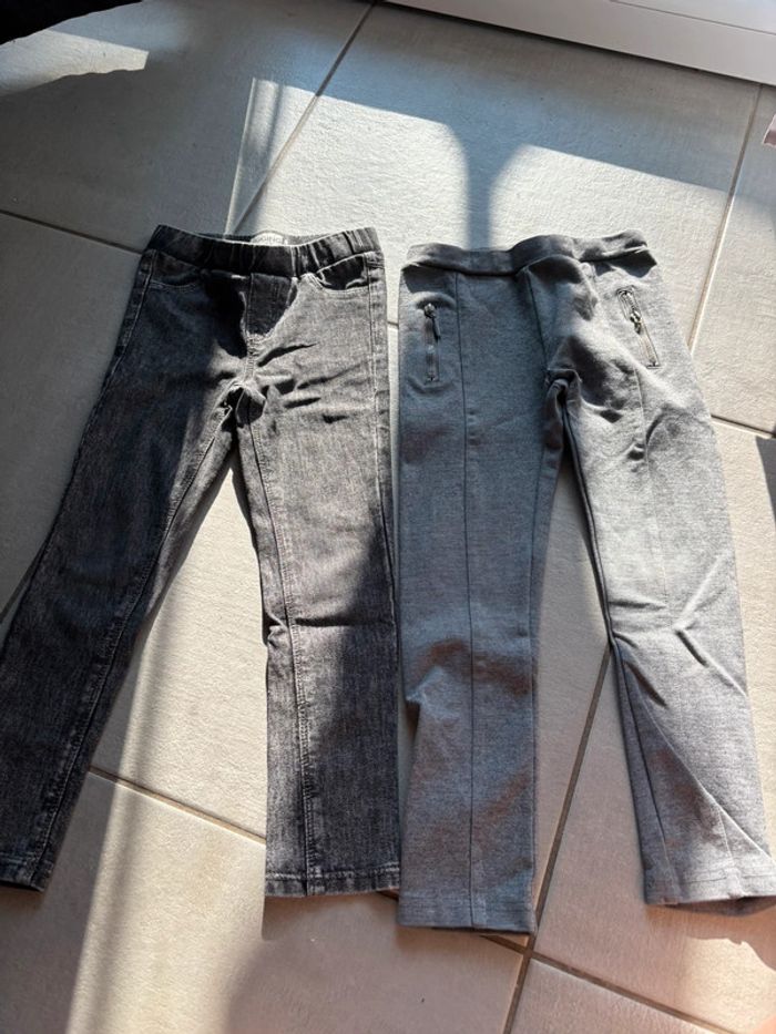 Lot 2 pantalons / jeggings fille 5 ans – confortables et stylés 👖
