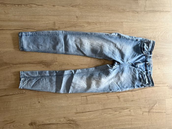 Jeans regular bleu clair Stradivarius - Taille 38 - Bon état - photo numéro 2