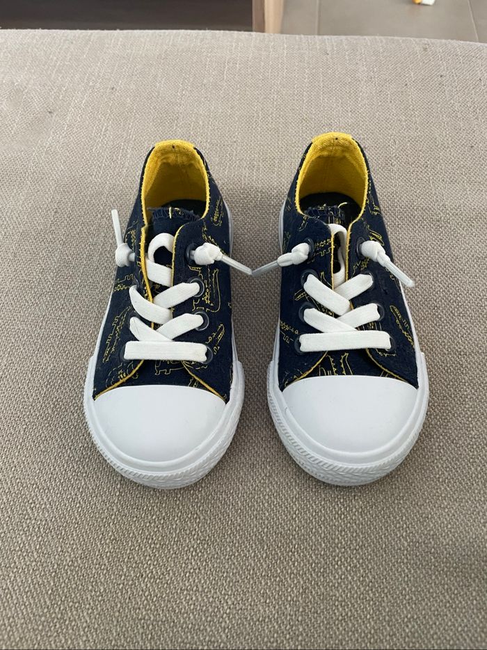 Basket style converse