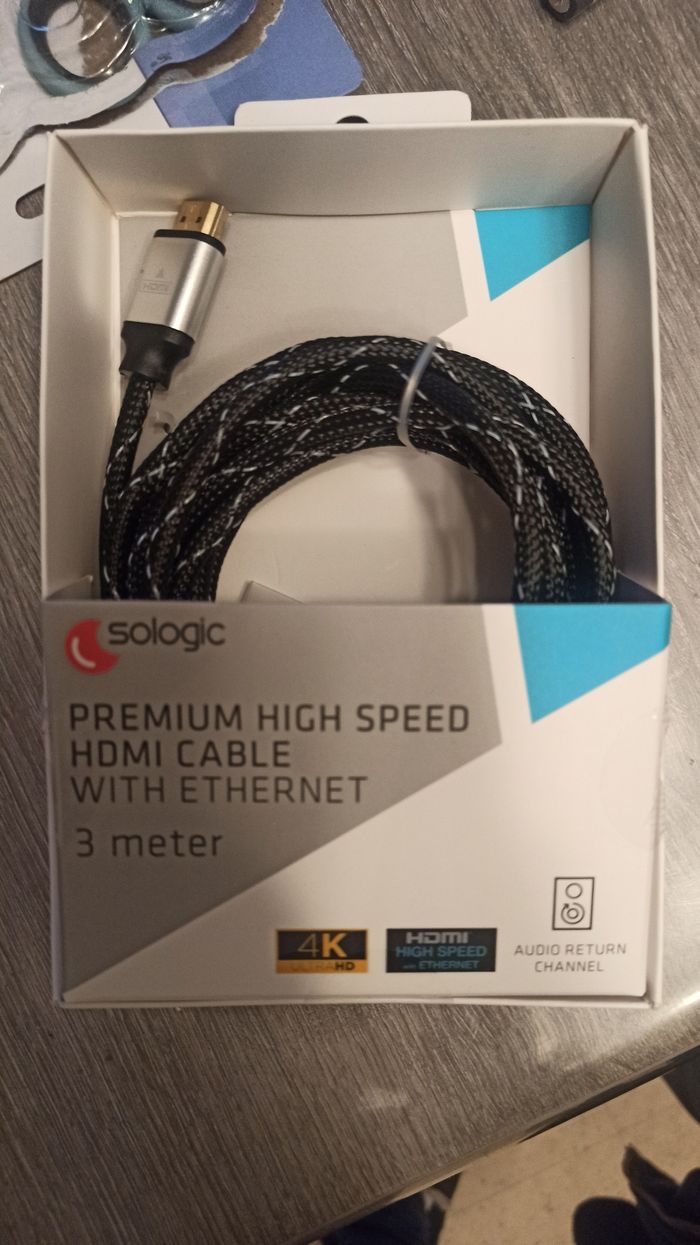 Câble HDMI