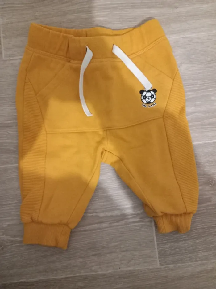 4 pantalon de survêtement