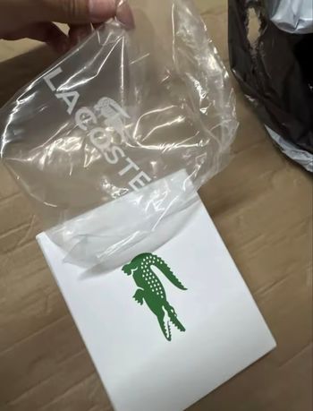 Portefeuille Lacoste