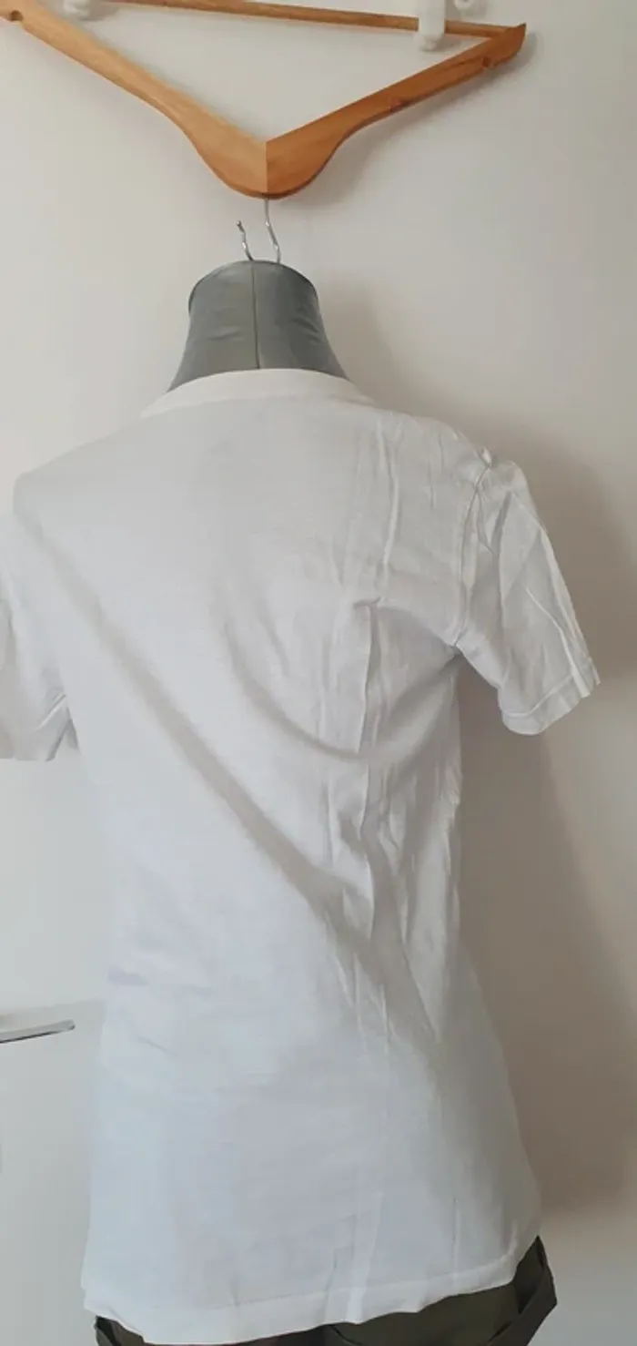 Tee shirt col rond - photo numéro 3