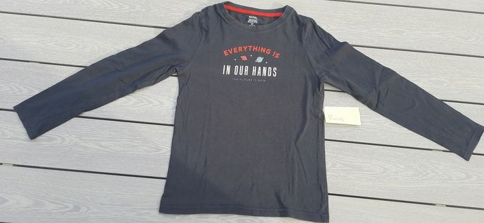 T-shirt 8 ans - photo numéro 2