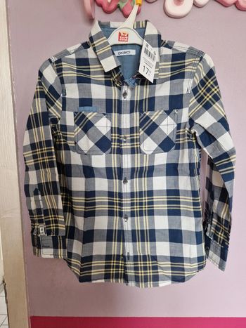 Chemise neuve étiquetée Okaïdi