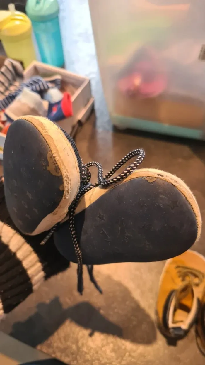 Lot chaussures bébé - photo numéro 3