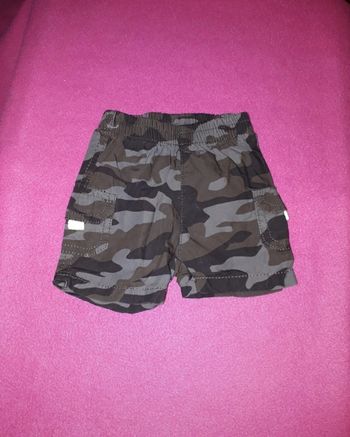 Short militaire taille 3 mois