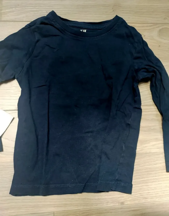 2 maillots manches longues 2-4 ans H&M - photo numéro 7