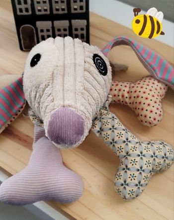 Les Deglingos Peluche d'éveil vibrante Nonos Le Chien 