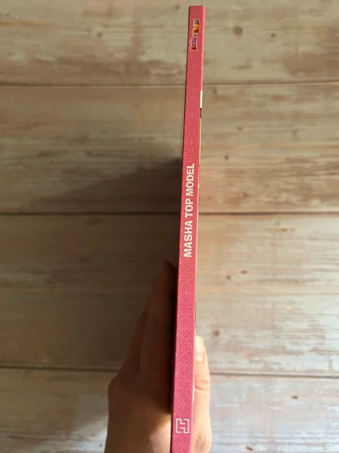 Livre Masha et Michka - Masha top modèle - photo numéro 3