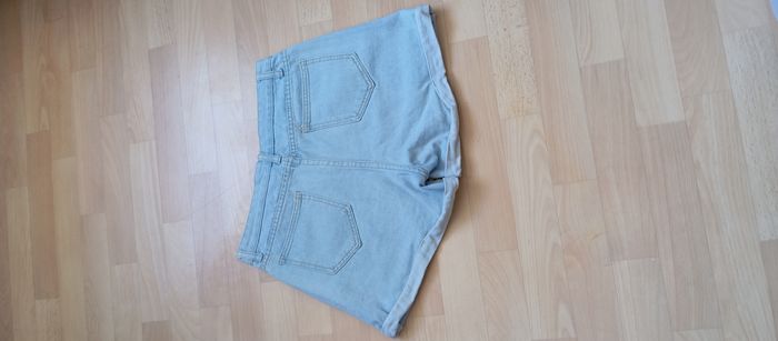 Short femme taille M - photo numéro 2