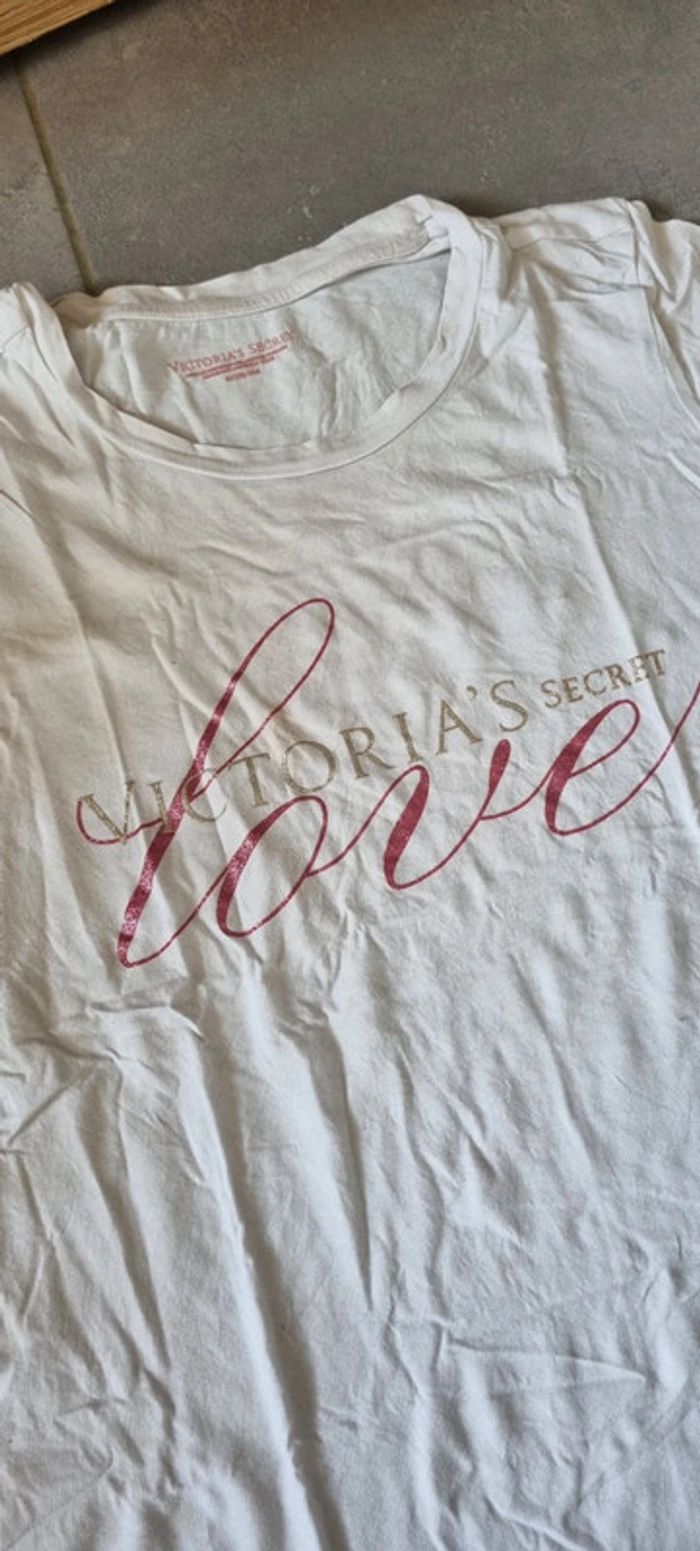 T shirt Victoria Secret - photo numéro 3