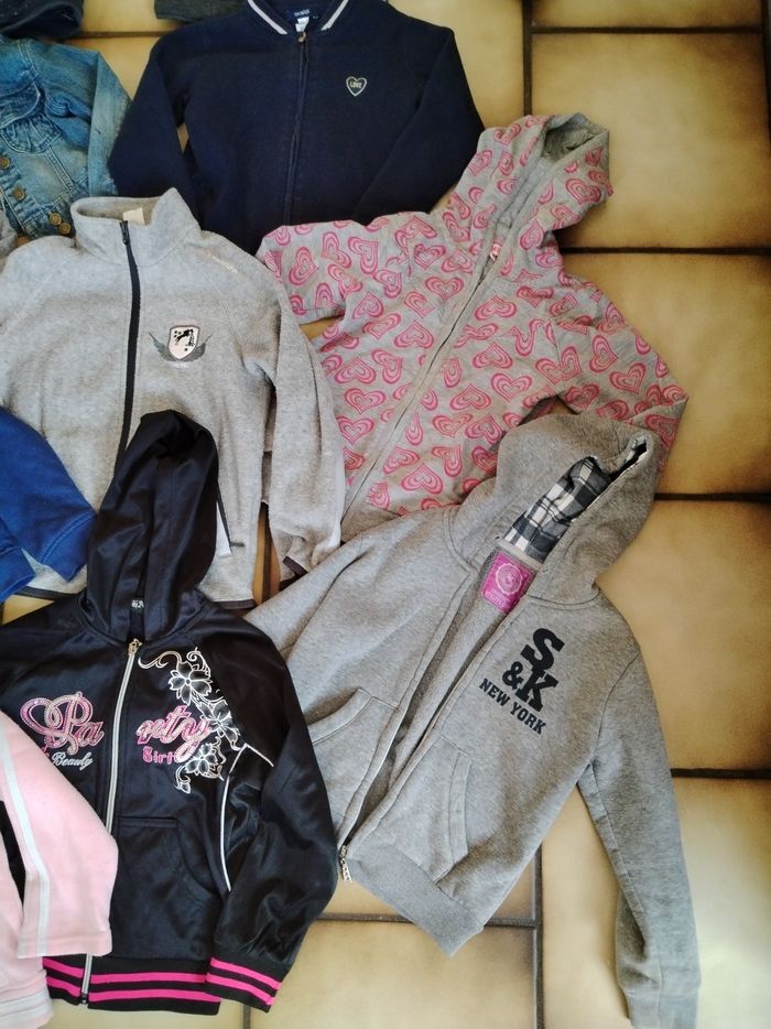 Lot de 11 gilets/ vestes légères - photo numéro 4