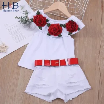 Ensemble lot vêtement fille tenue blanche short t-shirt 6 ans