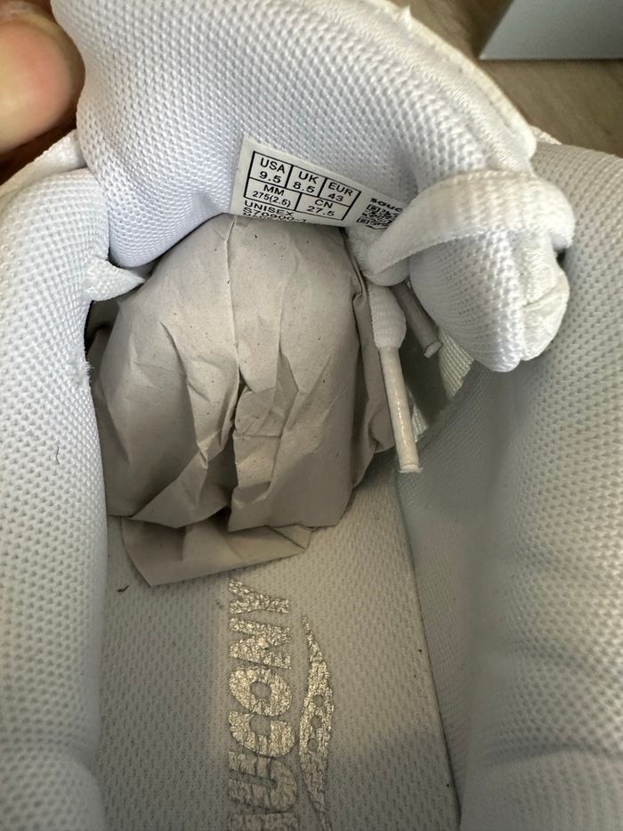 Basket Neuve de Marque Saucony Taille 43 - photo numéro 7