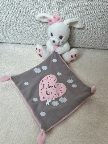 Doudou mouchoir lapin blanc gris et rose