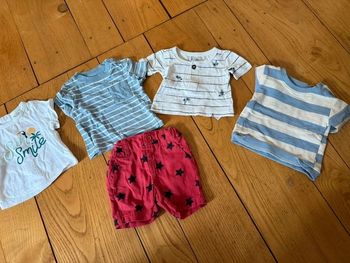 Lot bébé garçon taille 1 mois en très bon état