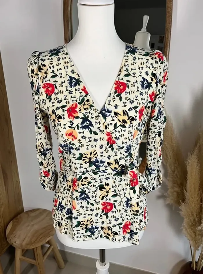 Blouse crème fleurie manches 3/4 Ba&sh - photo numéro 2