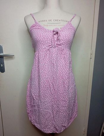 Jolie petite robe taille unique