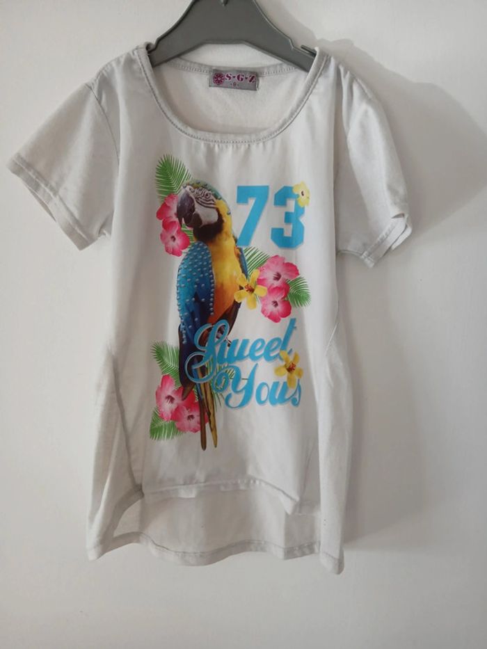 Tee-shirt asymétrique