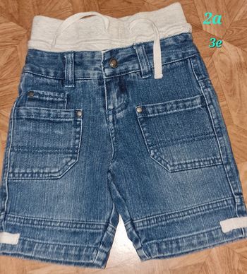 Short 2ans vertbaudet