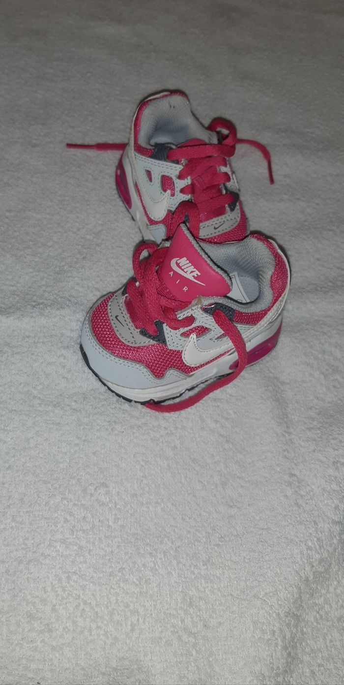 Baskets nike bébé fille. - photo numéro 2