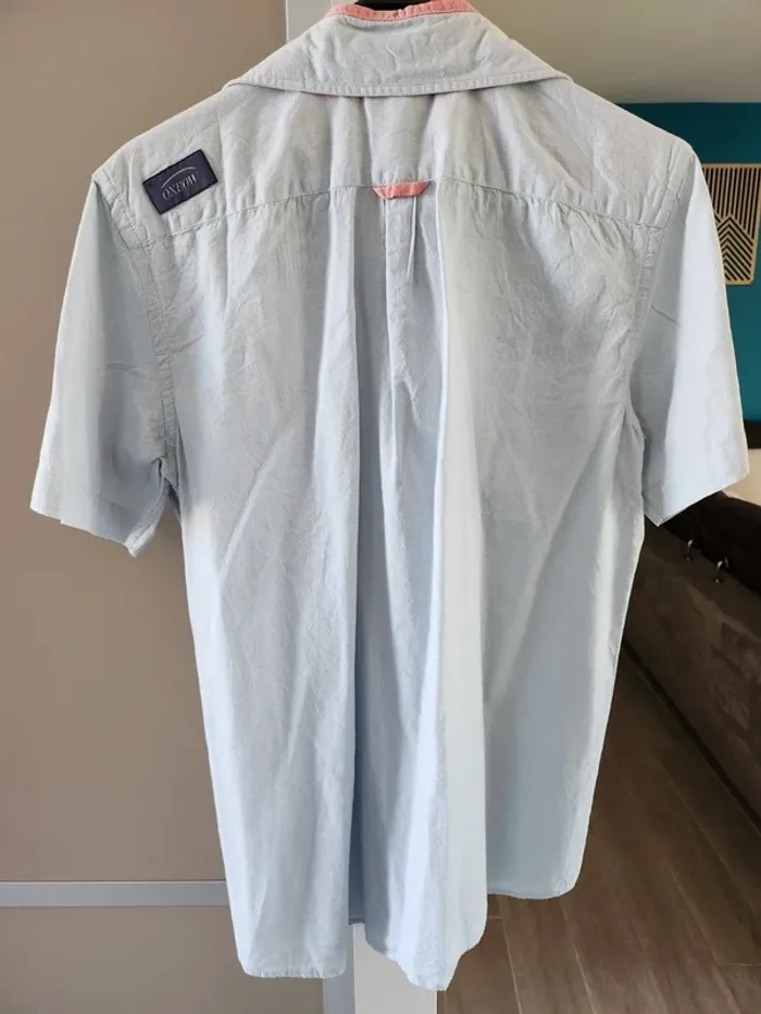 Chemise manches courtes Oxbow excellent état Taille S bleue clair uni - photo numéro 2